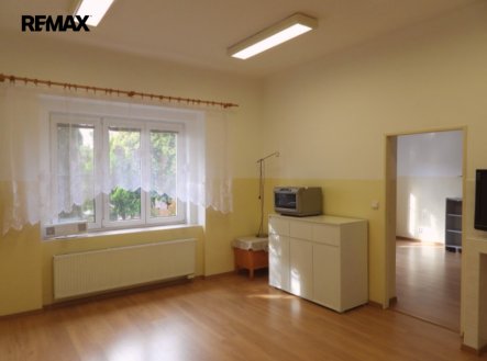 Pronájem jiné komerční nemovitosti, 44 m²
