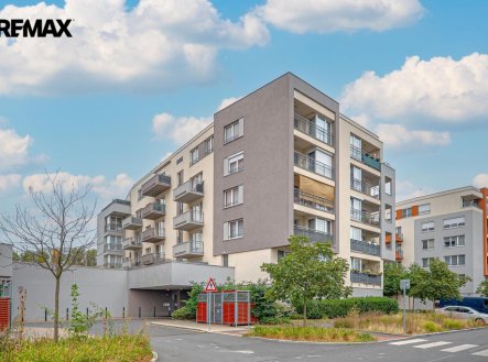 Pronájem bytu, 1+kk, 2 493 m²
