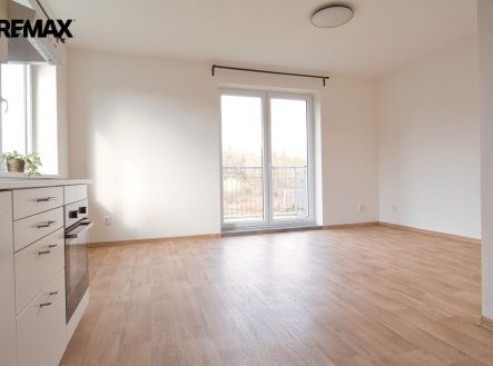 Pronájem bytu, 1+kk, 32 m²
