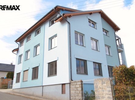 Pronájem bytu, 1+kk, 32 m²