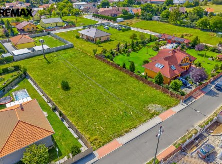 Prodej pozemku pro bydlení, 1 845 m²