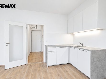 Pronájem bytu, 1+kk, 28 m²