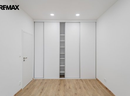 Pronájem bytu, 2+kk, 58 m²