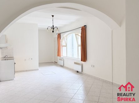 Pronájem bytu, 1+kk, 39 m²