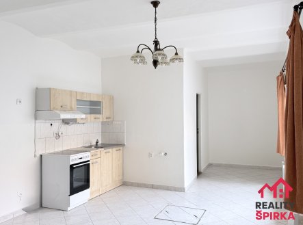 Pronájem bytu, 1+kk, 39 m²