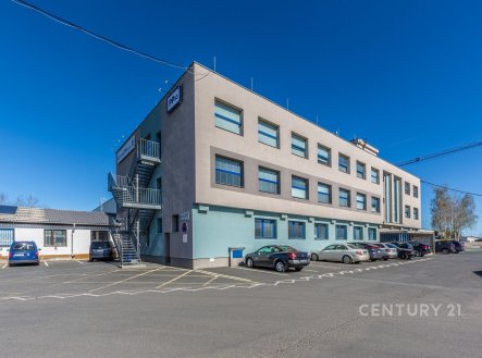 Pronájem kanceláře, 66 m²