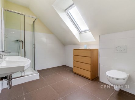 . | Prodej - dům/vila, 195 m²
