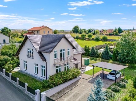 . | Prodej - dům/vila, 195 m²