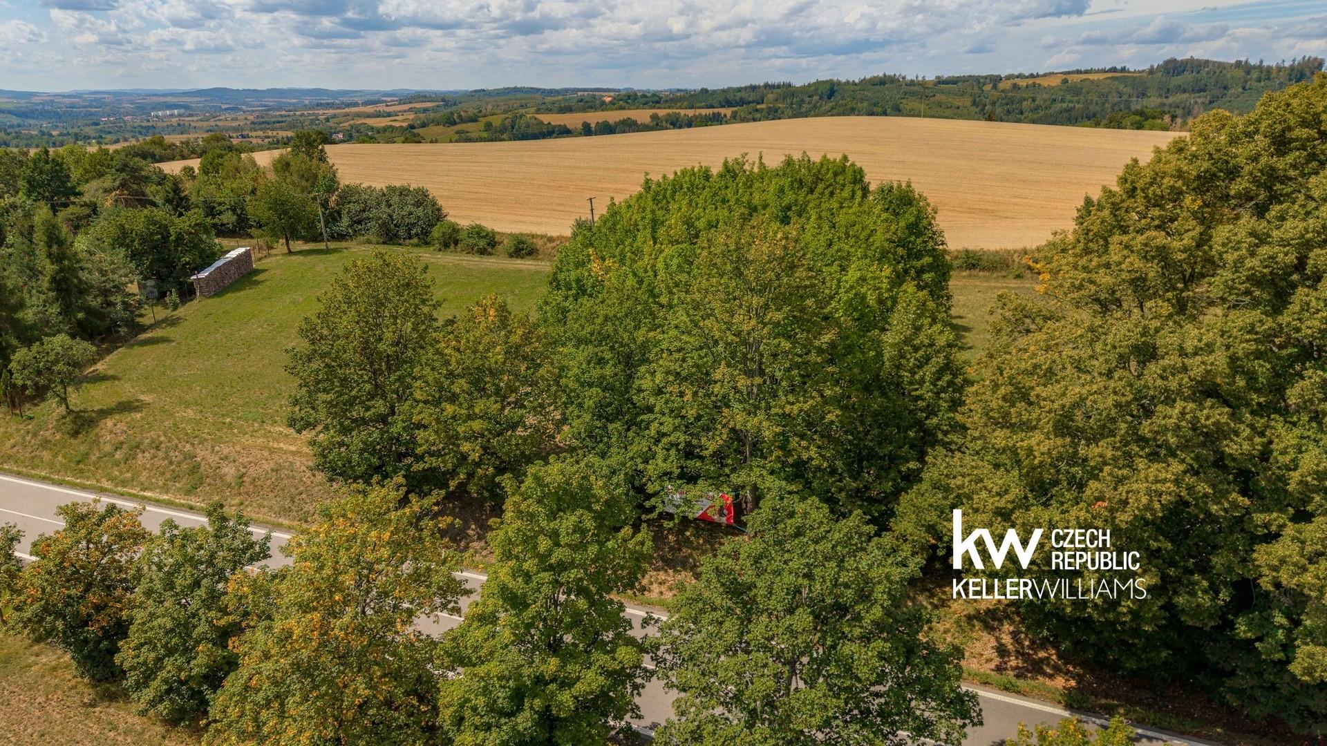 Prodej pozemku 884 m²