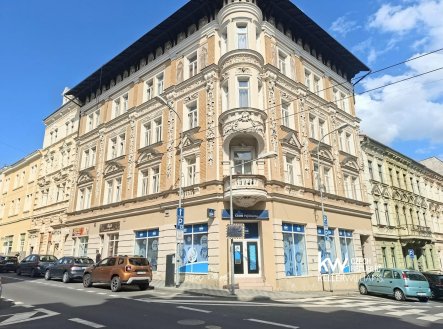 Pronájem obchodní prostory, 110 m²