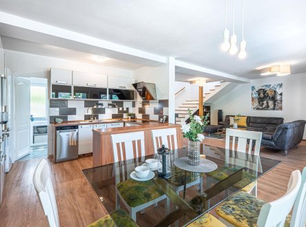 Prodej domu/vily, 319 m²