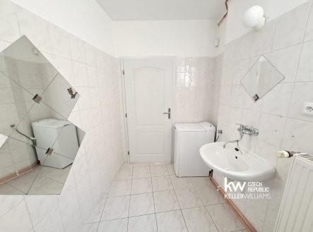 Pronájem bytu, 1+1, 75 m²