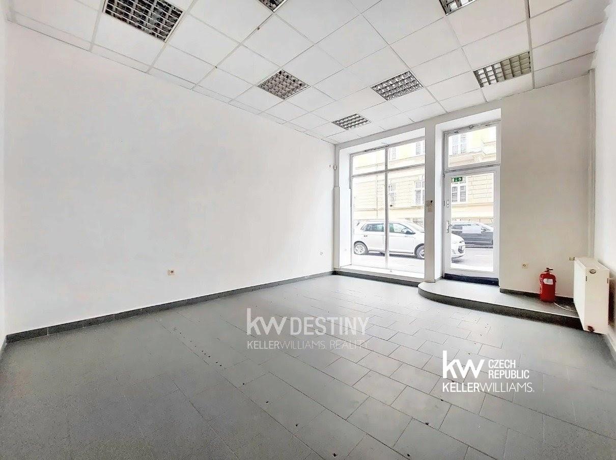Pronájem obchodních prostor 38 m²