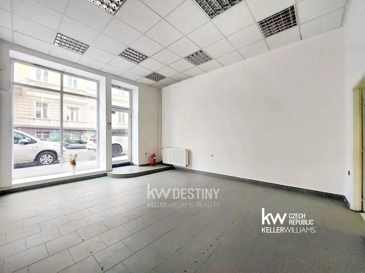 Pronájem obchodních prostor 38 m²