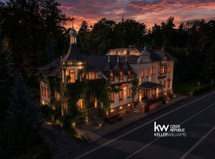 Prodej hotel, 1 601 m²