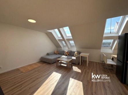 Pronájem bytu, 2+kk, 65 m²
