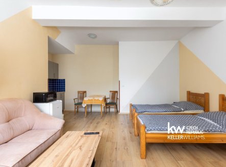 Prodej hotel, 1 577 m²