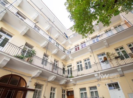 Pronájem bytu, 1+kk, 33 m²