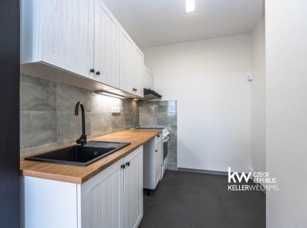 Pronájem bytu, 1+kk, 42 m²