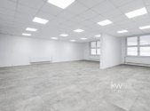 Pronájem kanceláře, 1 073 m²