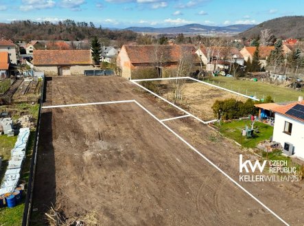 Prodej pozemku pro bydlení, 1 071 m²
