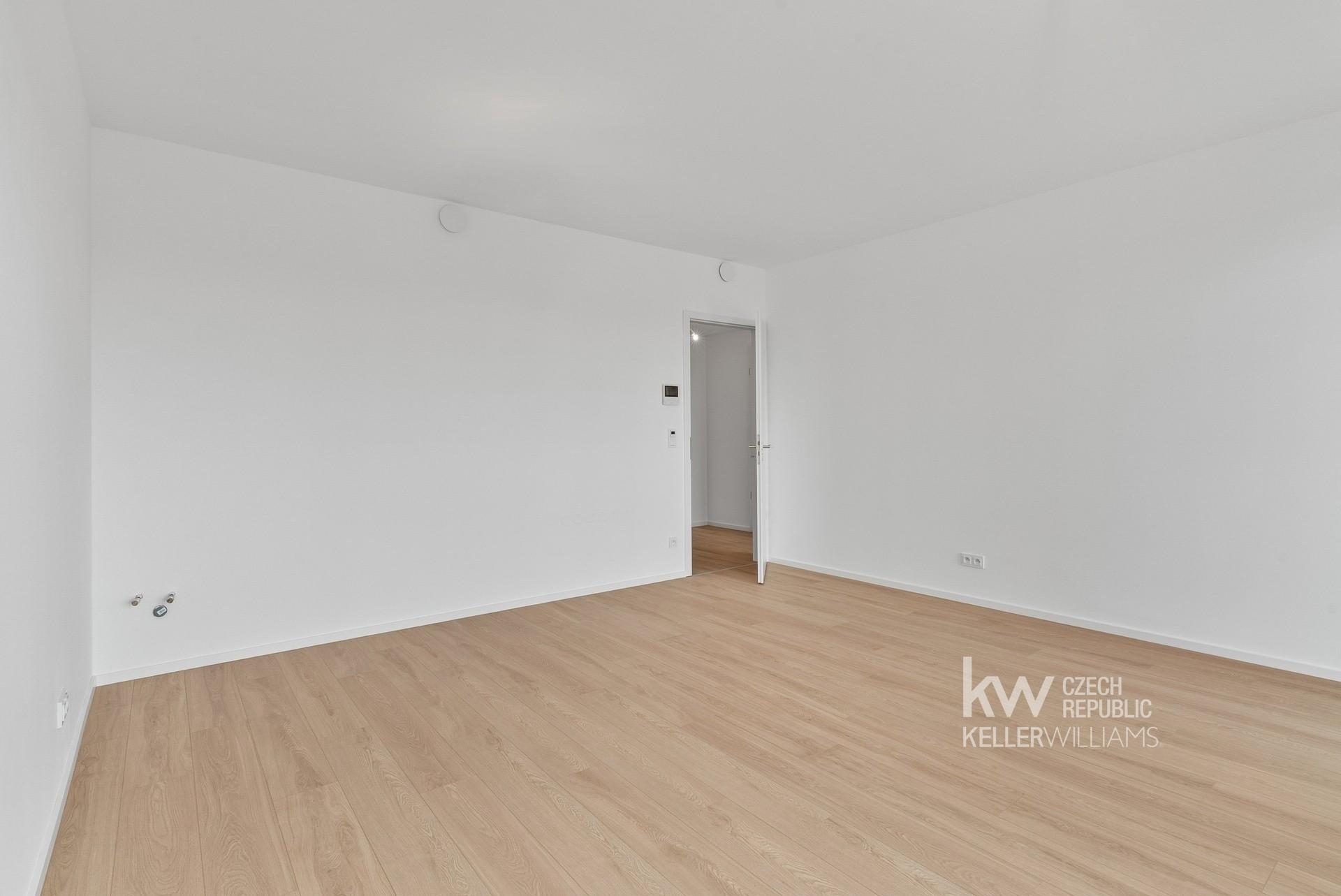 Prodej 2+kk 52 m² + lodžie 12 m² + parkování