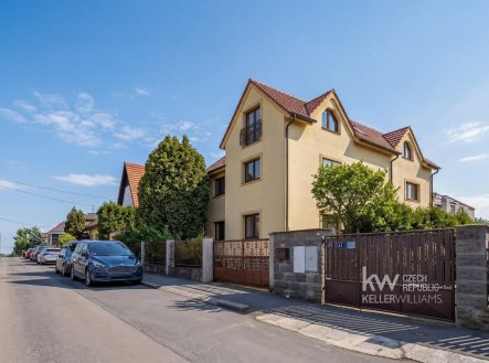 Pronájem domu/vily, 231 m²