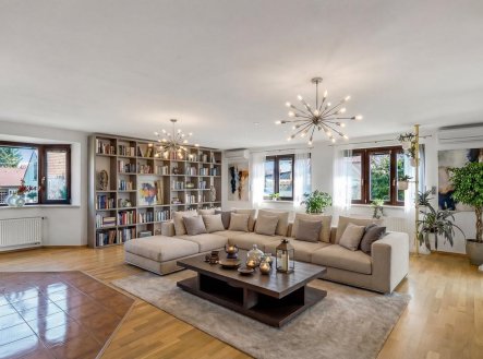 Prodej domu/vily, 286 m²