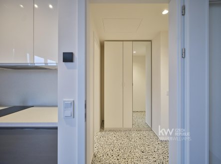 Pronájem bytu, 1+kk, 40 m²