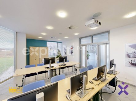 Pronájem kanceláře, 48 m²