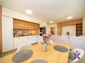 Prodej bytu, 3+kk, 77 m²