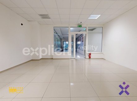 Pronájem obchodní prostory, 72 m²