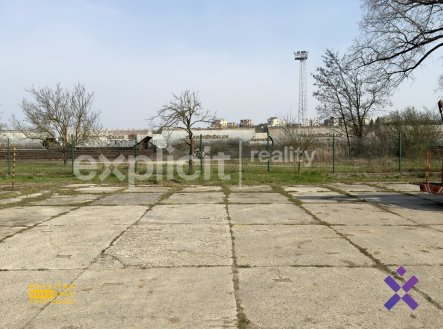 Pronájem pozemku pro komerční výstavbu, 100 m²