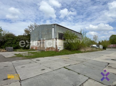 Pronájem komerčního objektu, sklad, 1 044 m²