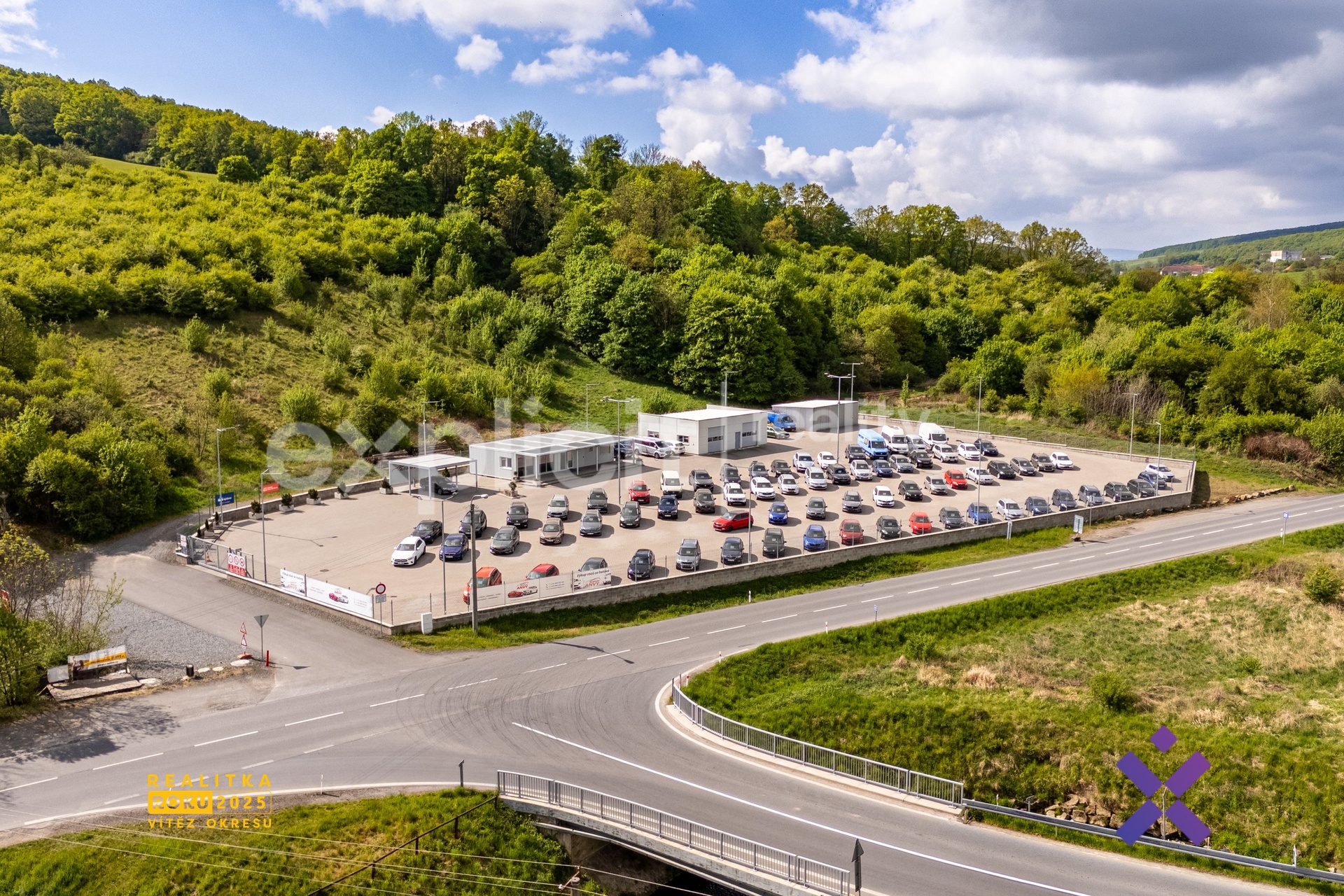 Prodej komerčního pozemku 4600 m² - Biskupice Ing. Martin Souček & Explicit Reality