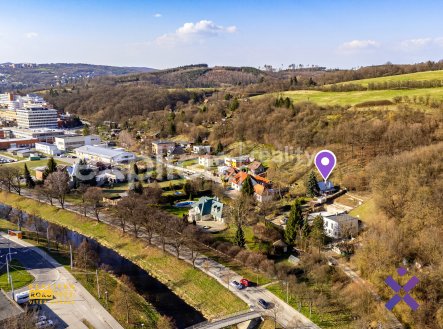 Prodej pozemku pro bydlení, 1 327 m²