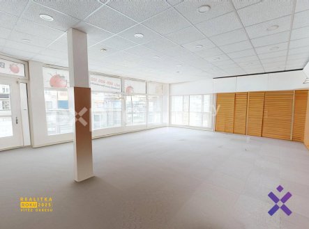 Pronájem obchodní prostory, 75 m²