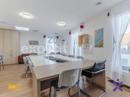 Pronájem obchodní prostory, 107 m²