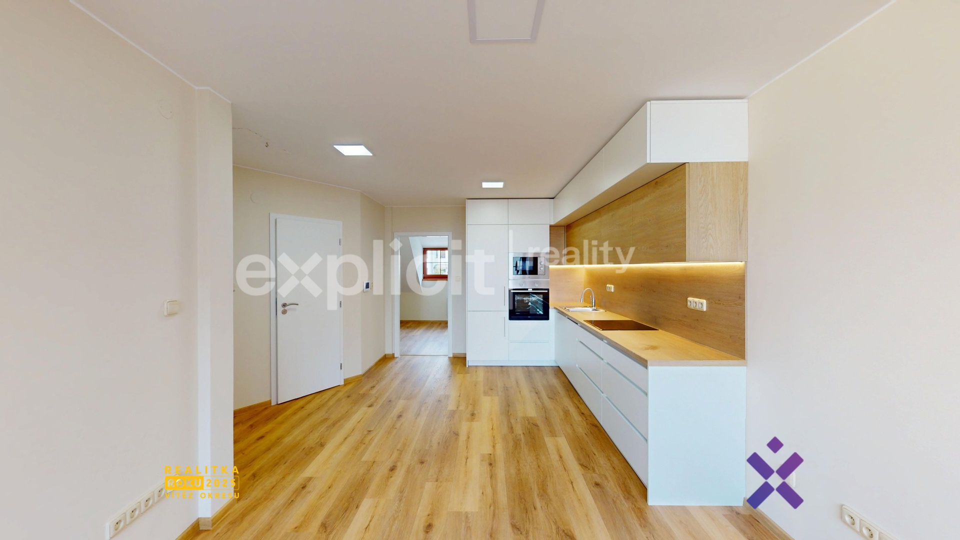 Pronájem bytu 2+kk 47 m² - Masarykovo náměstí, Uherský Brod