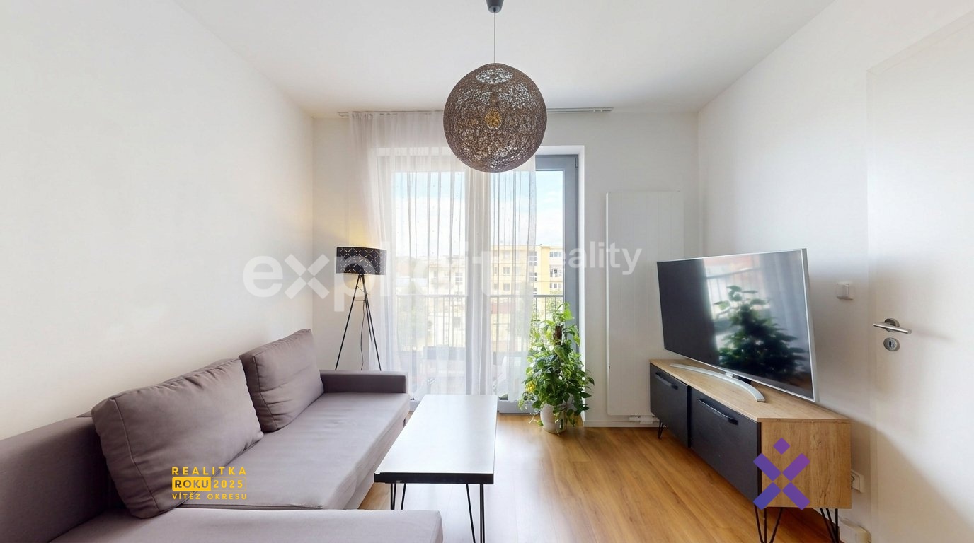 Pronájem bytu 3+kk 46 m² - Sadová, Zlín