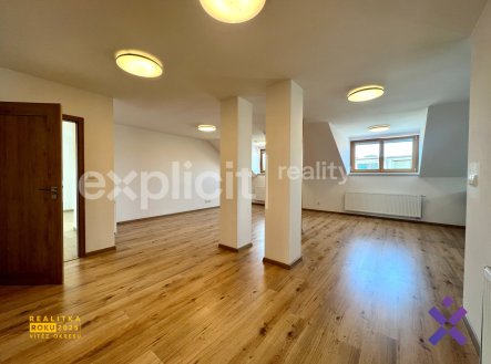 Pronájem bytu, 4+kk, 152 m²
