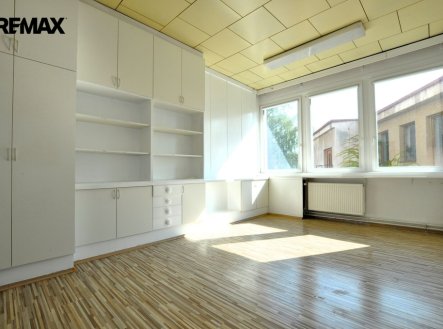 samostatná kancelář ... | Pronájem - kanceláře, 18 m²
