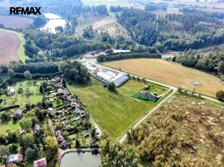 od severu ... | Prodej - pozemek pro komerční výstavbu, 12 295 m²