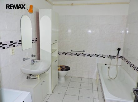 Pronájem bytu, 3+kk, 72 m²