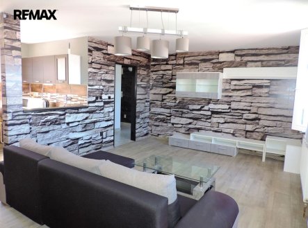 Pronájem bytu, 3+kk, 72 m²