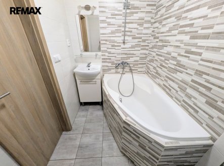 Prodej bytu, 3+kk, 71 m²