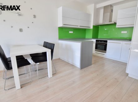 Pronájem bytu, 2+kk, 52 m²