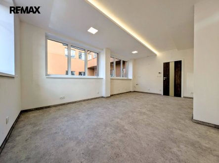 Pronájem bytu, 1+kk, 30 m²