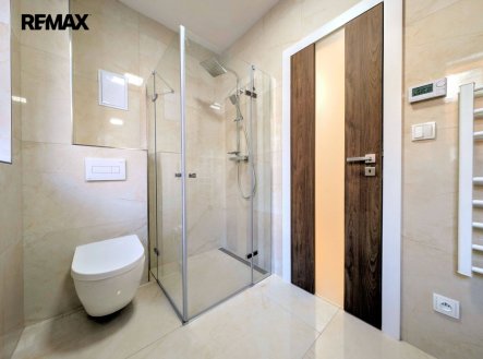 Pronájem bytu, 1+kk, 30 m²