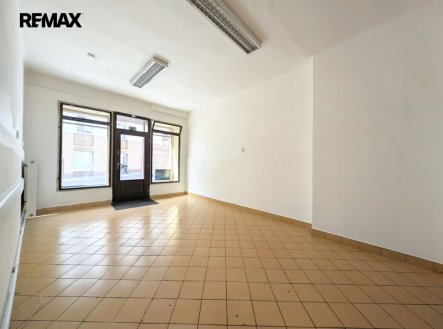 obchodní prostory ... | Pronájem - obchodní prostor, 46 m²